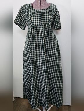 D.B.Y Classic Green Plaid Midi Dress Juniors? Size 5